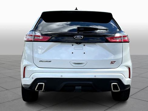 Used 2020 Ford Edge ST image 4