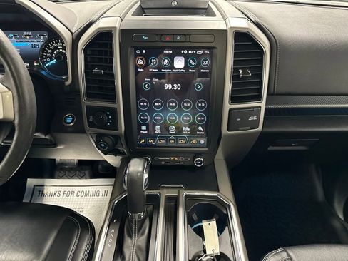 Used 2019 Ford F150 Lariat w/ Equipment Group 502A Luxury AWD/4WD image 25