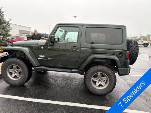 Used 2011 Jeep Wrangler Sahara w/ Connectivity Group AWD/4WD image 9