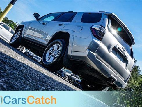 Used 2019 Toyota 4Runner SR5 image 5