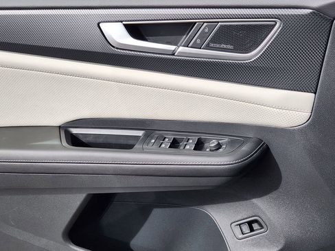 New 2026 Volkswagen Atlas Cross Sport SEL Premium R-Line image 12