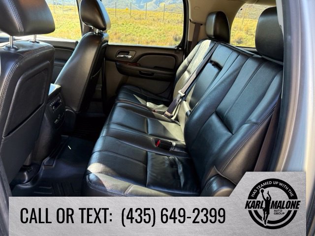 Used 2013 GMC Yukon XL SLT w/ SLT-2 Equipment Package AWD/4WD image 27