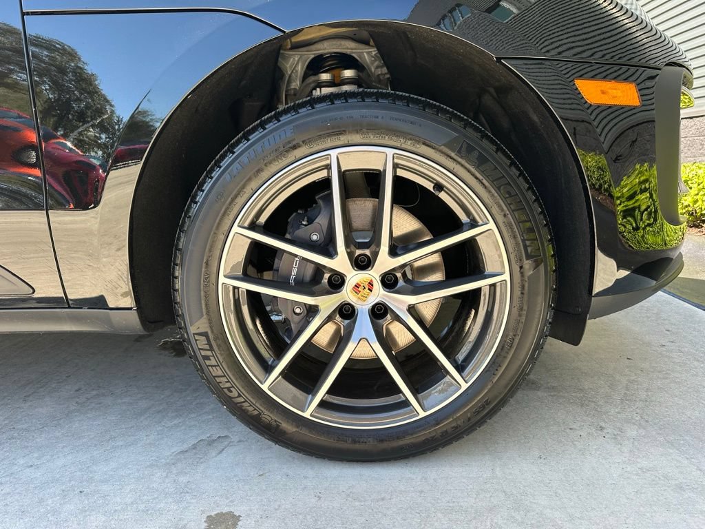 Certified 2026 Porsche Macan AWD/4WD image 40