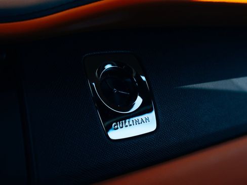 Used 2023 Rolls-Royce Cullinan AWD/4WD image 13