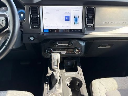 Used 2025 Ford Bronco Big Bend image 20