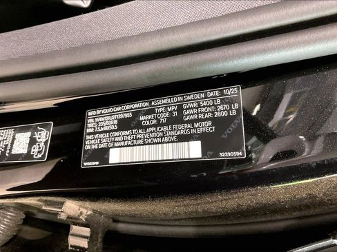 New 2026 Volvo XC60 B5 Core w/ Climate Package AWD/4WD image 8