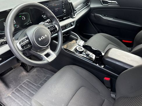 Used 2023 Kia Sportage LX AWD/4WD image 9