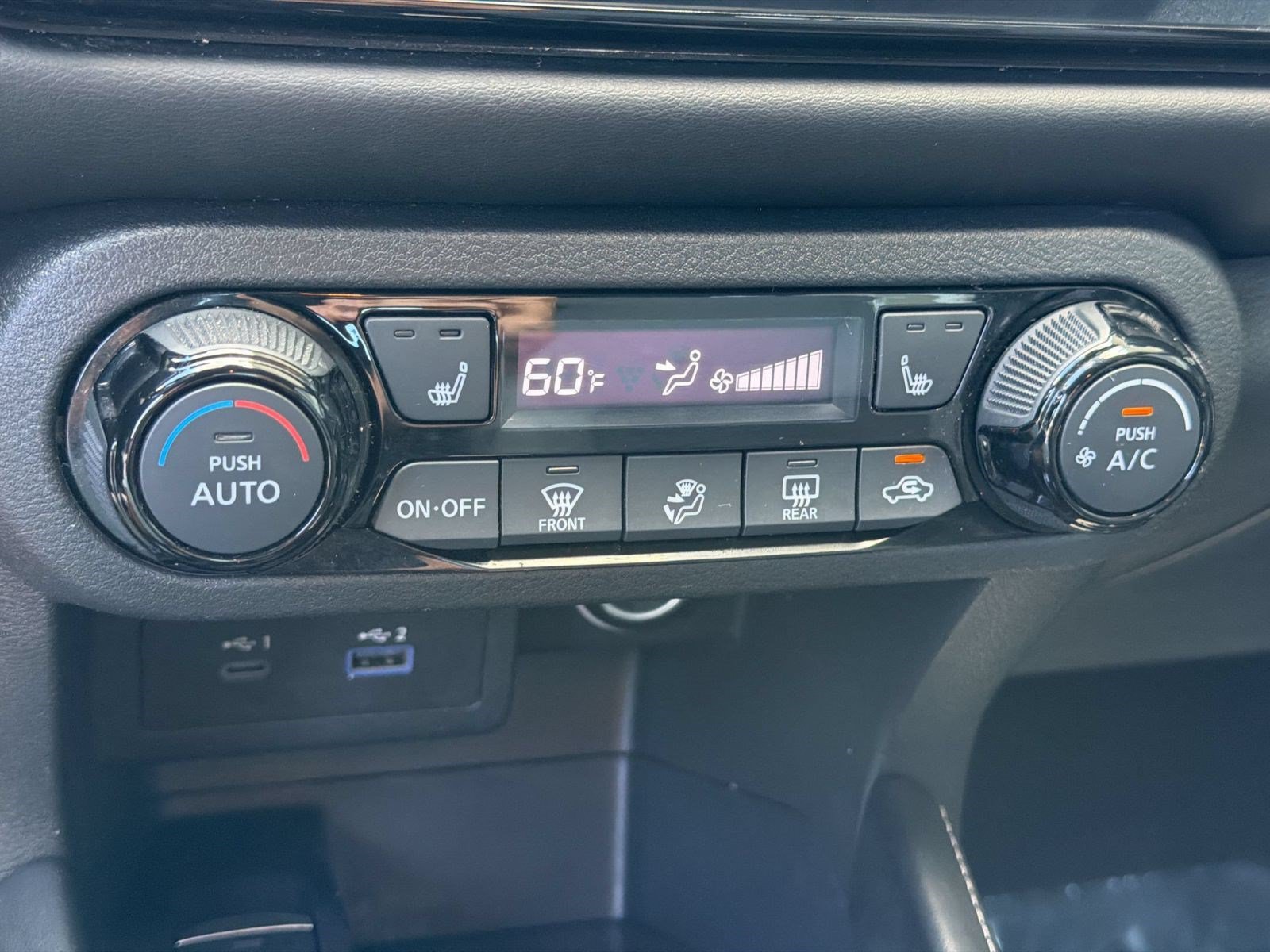 Used 2021 Nissan Kicks SR w/ SR Premium Package FWD image 17
