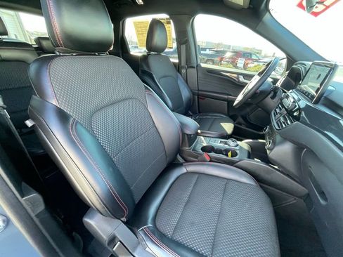 Used 2024 Ford Escape ST-Line image 29