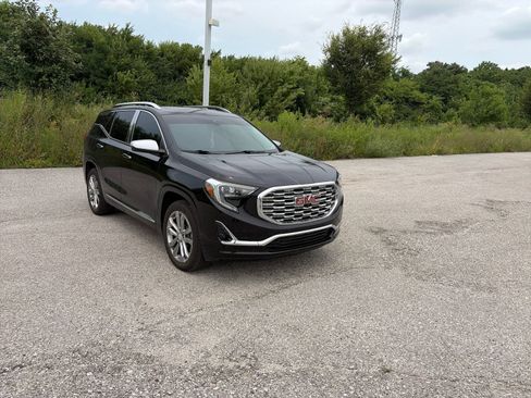 Used 2018 GMC Terrain Denali w/ Advanced Safety Package AWD/4WD image 6