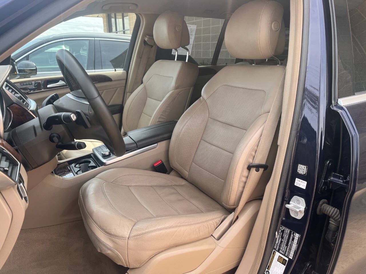 Used 2016 Mercedes-Benz GL 450 4MATIC image 9