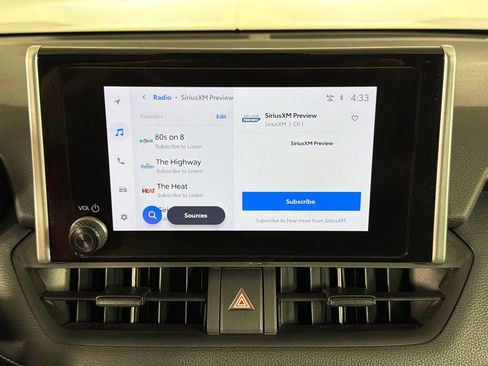 Used 2024 Toyota RAV4 XLE image 28