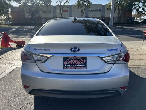 Used 2012 Hyundai Sonata Hybrid w/ Ultimate Pkg image 7