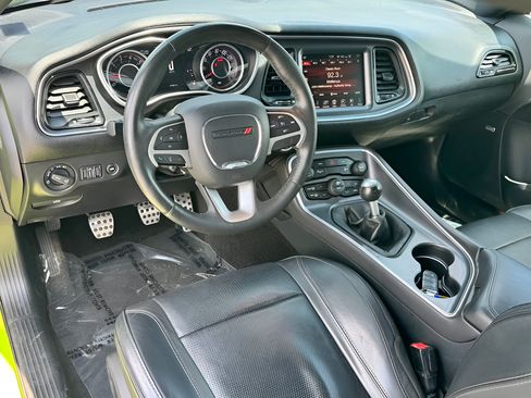 Used 2015 Dodge Challenger R/T Plus RWD image 18
