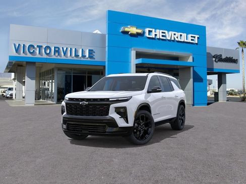 New 2026 Chevrolet Traverse RS w/ LPO, Floor Liner Package FWD image 8