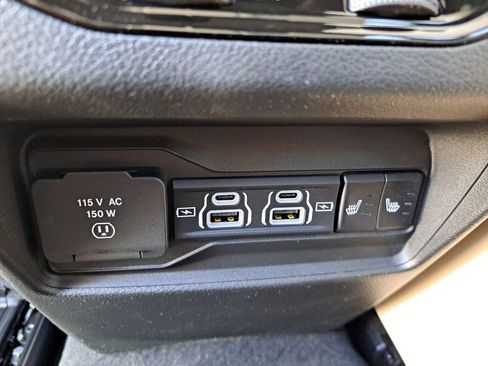 New 2025 Jeep Grand Cherokee Limited image 6