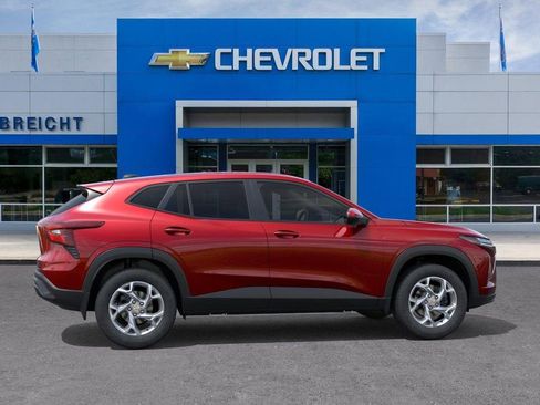 New 2026 Chevrolet Trax LS image 5
