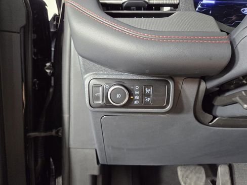 Used 2025 Ford Explorer ST-Line w/ ST-Line Street Pack image 27