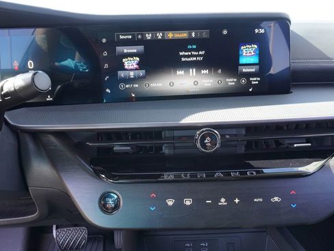 Certified 2025 Nissan Murano SV image 19