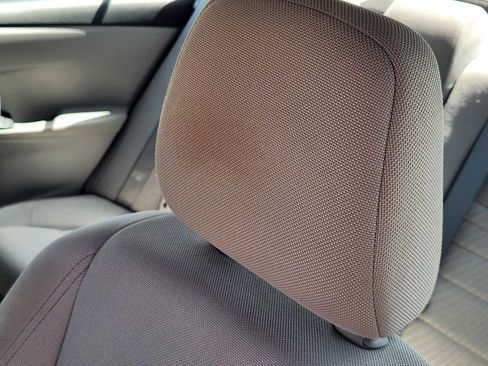 Used 2015 Toyota Camry LE FWD image 14