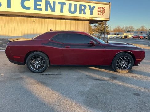 Used 2018 Dodge Challenger GT w/ GT Interior Package image 18