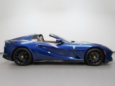 Certified 2021 Ferrari 812 GTS Base image 4