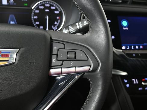 Used 2024 Cadillac XT6 Premium Luxury image 40