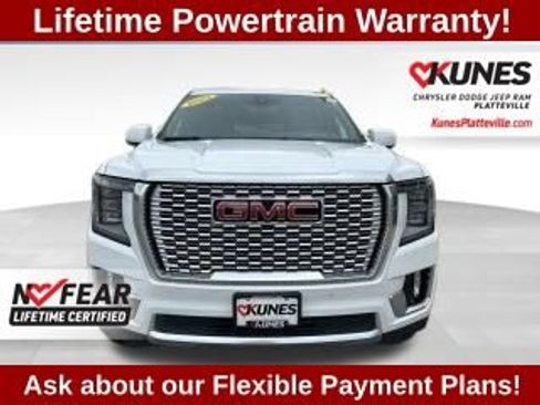 Used 2023 GMC Yukon XL Denali image 4