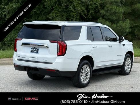 Used 2021 GMC Yukon SLT w/ Rear Media and Nav Package AWD/4WD image 14