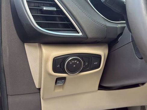 Used 2017 Lincoln MKX Select w/ Select Plus Package image 44