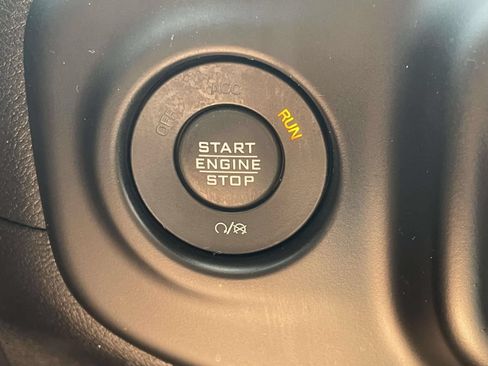 Used 2023 Jeep Wrangler Unlimited Sport AWD/4WD image 23