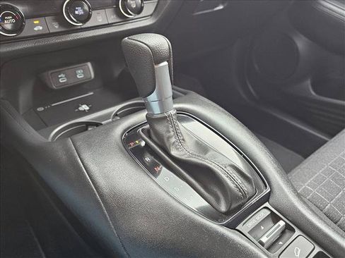 Used 2026 Honda HR-V LX image 28