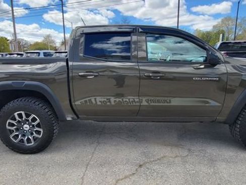 Used 2023 Chevrolet Colorado Z71 w/ Z71 Convenience Package 2 AWD/4WD image 19