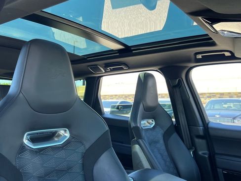 Used 2022 Land Rover Range Rover Sport SVR image 25