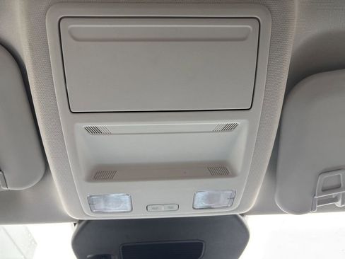 Used 2025 Ford Escape Platinum image 32