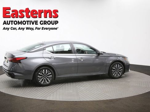 Used 2024 Nissan Altima 2.5 SV image 42
