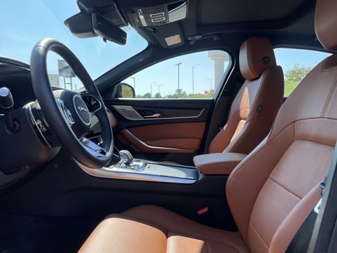 Used 2024 Jaguar XF R-Dynamic SE image 14