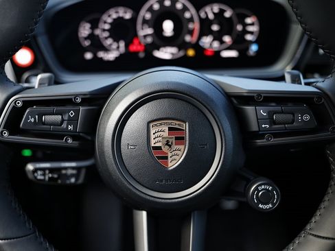 New 2026 Porsche Cayenne S image 35