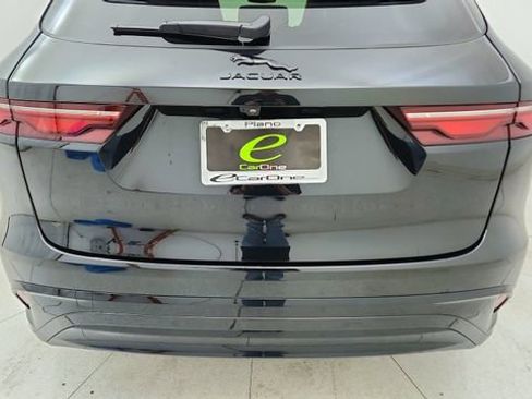 Used 2025 Jaguar F-PACE R-Dynamic S image 12