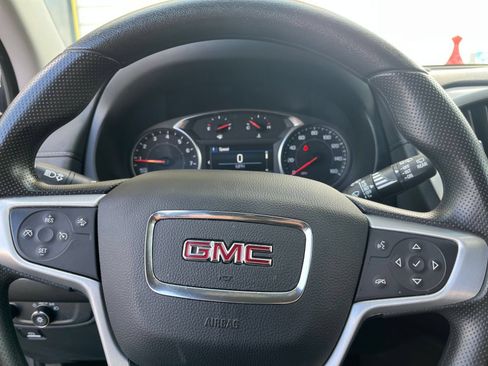 Used 2024 GMC Terrain SLE FWD image 27