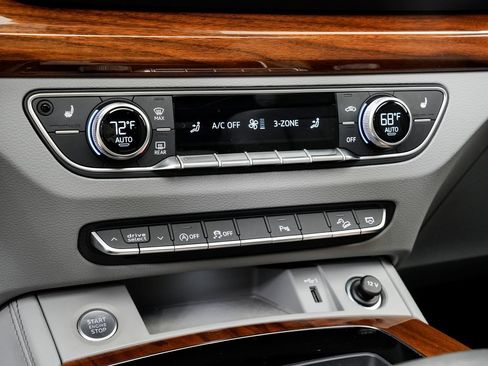 Used 2021 Audi Q5 2.0T Premium Plus image 17