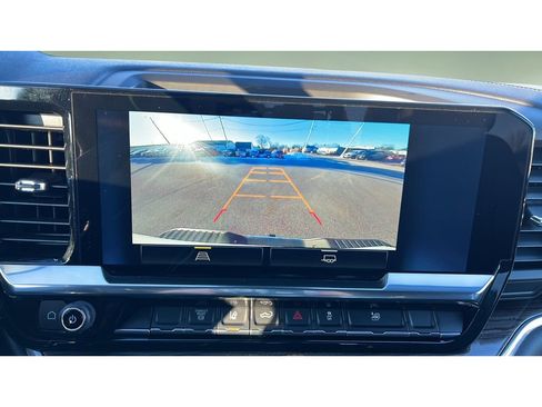 Certified 2025 Chevrolet Silverado 2500 LT w/ Convenience Package image 18