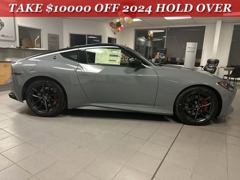 New 2024 Nissan Z Performance w/ Floor Mat Package image 7