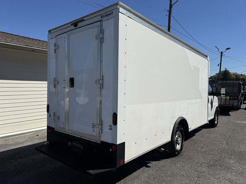Used 2023 Chevrolet Express 3500 w/ Power Convenience Package RWD image 14