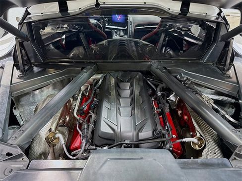 Used 2024 Chevrolet Corvette Stingray Coupe w/ 1LT image 30