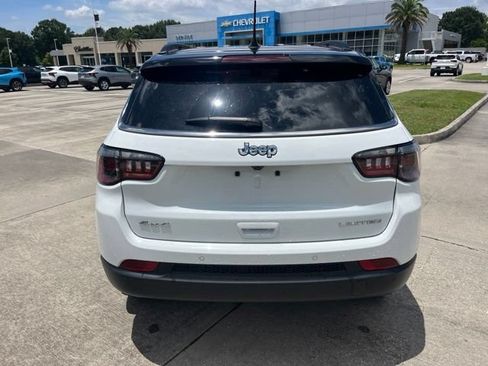 Used 2025 Jeep Compass Limited AWD/4WD image 5