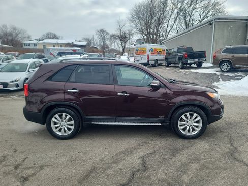 Used 2011 Kia Sorento EX w/ Premium Pkg image 8