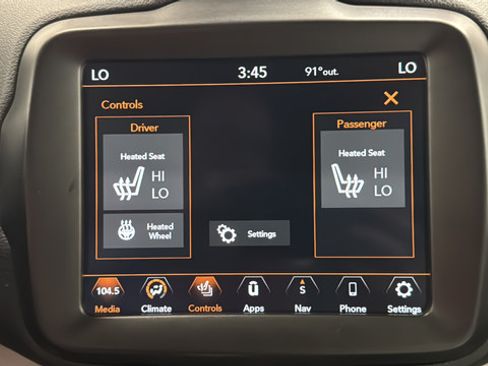 Used 2022 Jeep Renegade Limited AWD/4WD image 32