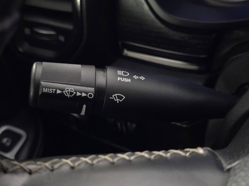 Used 2022 RAM 3500 Limited image 29