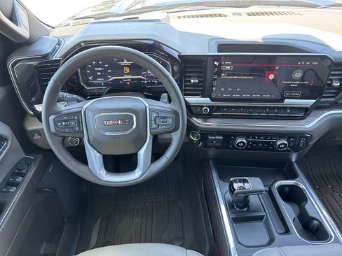 Used 2024 GMC Sierra 1500 SLT w/ SLT Premium Plus Package AWD/4WD image 18